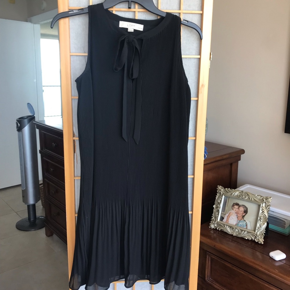 LOFT black sleeveless dress XS